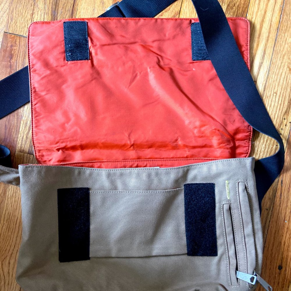 Jack Spade Greene Street Messenger Bag - Picture 6 of 8